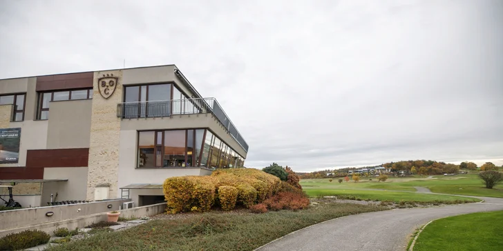 Golfový hotel v Berouně se snídaněmi, neomezeným wellness