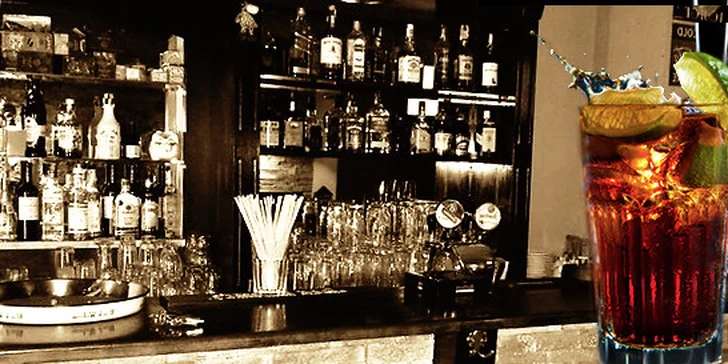 Dvě osvěžující Cuba libre v Cafe bar Al Capone