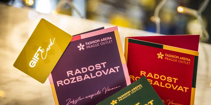 Dárková karta do Fashion Arény v hodnotě 1000 Kč: značková móda za outletové ceny a káva zdarma