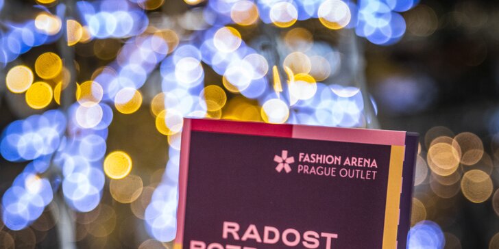 Dárková karta do Fashion Arény v hodnotě 1000 Kč: značková móda za outletové ceny a káva zdarma