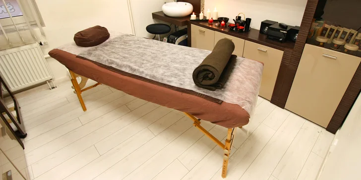 Božský relax při 60min. masáži dle výběru: thajská, čokoládová, baňky i levandule