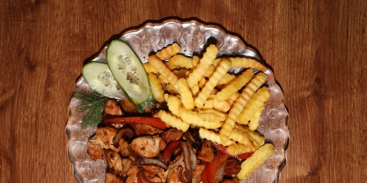 Vouchery na cokoli z menu pizzerie v Chrastavě: pizzy, burgery, saláty i nápoje