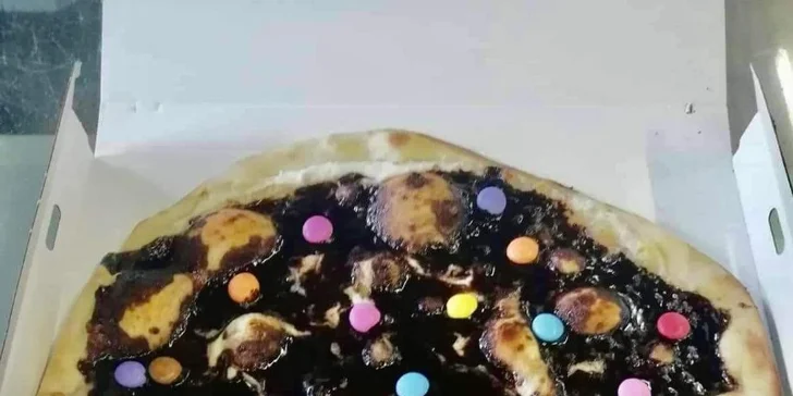 Vouchery na cokoli z menu pizzerie v Chrastavě: pizzy, burgery, saláty i nápoje
