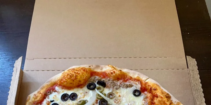 Vouchery na cokoli z menu pizzerie v Chrastavě: pizzy, burgery, saláty i nápoje