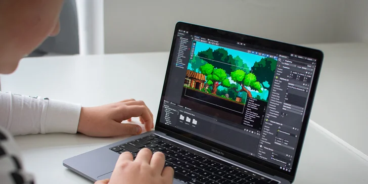 Workshop programování her s halloweenskou či vánoční tematikou pro děti od 8 let
