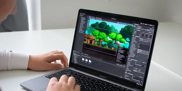 Workshop programování her s halloweenskou či vánoční tematikou pro děti od 8 let
