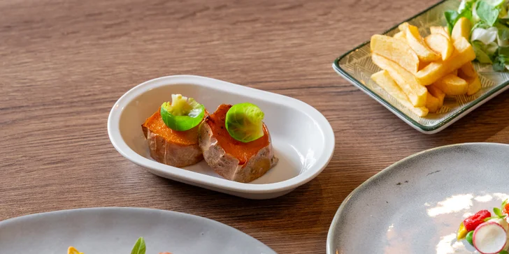 Exkluzivní středomořské čtychodové degustační menu šéfkuchaře z Kapverd.