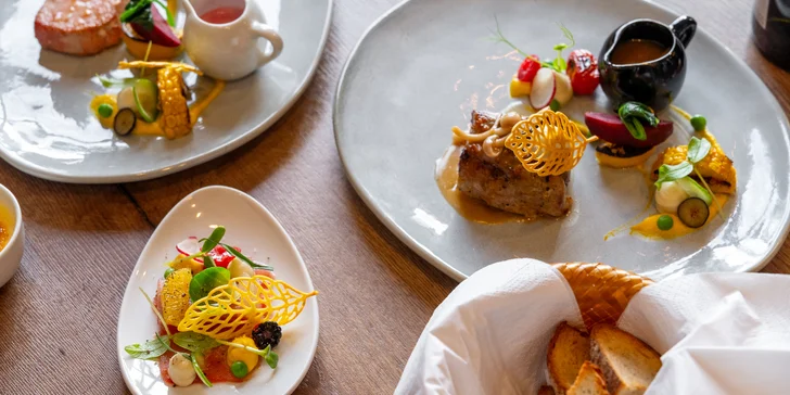 Exkluzivní středomořské čtychodové degustační menu šéfkuchaře z Kapverd.