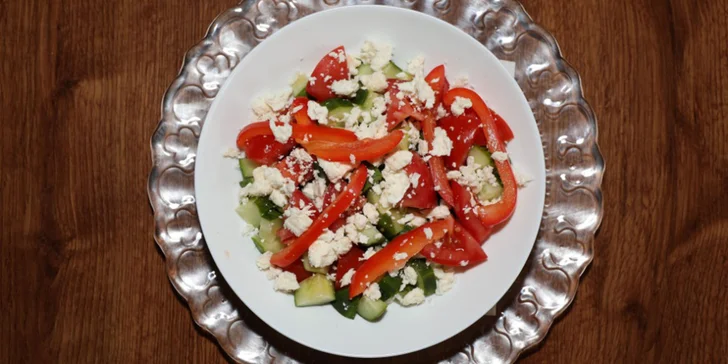 Vouchery na cokoli z menu pizzerie v Chrastavě: pizzy, burgery, saláty i nápoje
