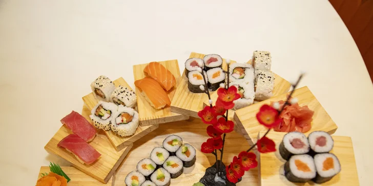 Pestré sushi sety podle výběru v OC Nisa: 28 nebo 35 kousků