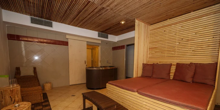 Relax v Krkonoších: pobyt se snídaní, polopenzí, wellness i romantickou večeří