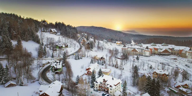 Rodinná dovolená v Polsku: 3* hotel nedaleko Ski Areny, jídlo, wellness i aktivity pro děti