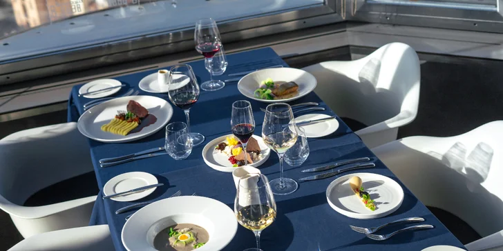 Luxusní 5chodové menu v Žižkovské věži: siven, telecí hřbet a signature cocktail