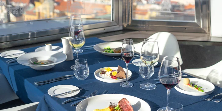 Luxusní 5chodové menu v Žižkovské věži: siven, telecí hřbet a signature cocktail