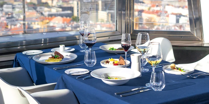 Luxusní 5chodové menu v Žižkovské věži: siven, telecí hřbet a signature cocktail