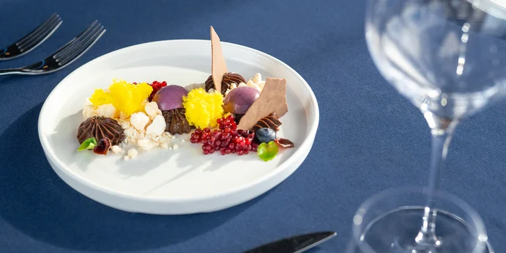 Luxusní 5chodové menu v Žižkovské věži: siven, telecí hřbet a signature cocktail