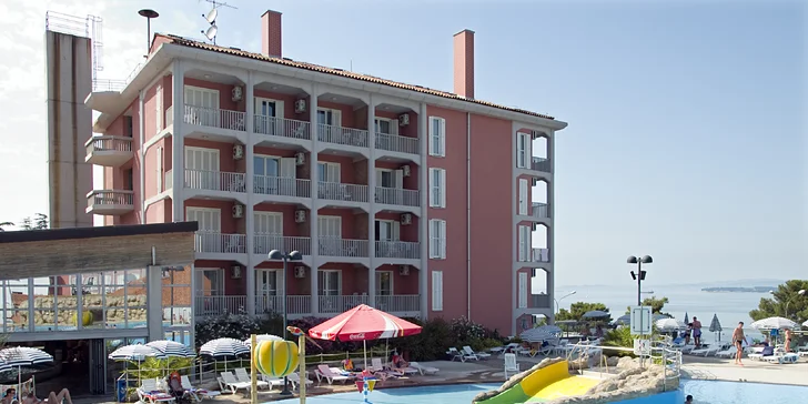 Aquapark Žusterna ve Slovinsku: neomezený vstup i pobyt s polopenzí