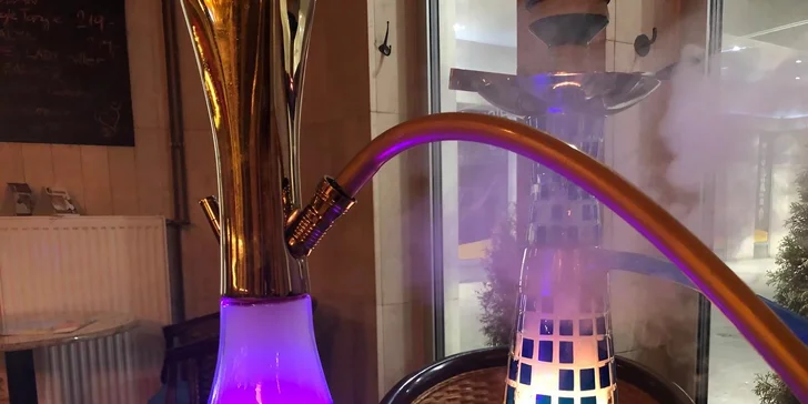 Dýmka se světlým tabákem a k tomu 2 drinky dle výběru: koktejly nebo svařák