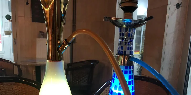 Dýmka se světlým tabákem a k tomu 2 drinky dle výběru: koktejly nebo svařák