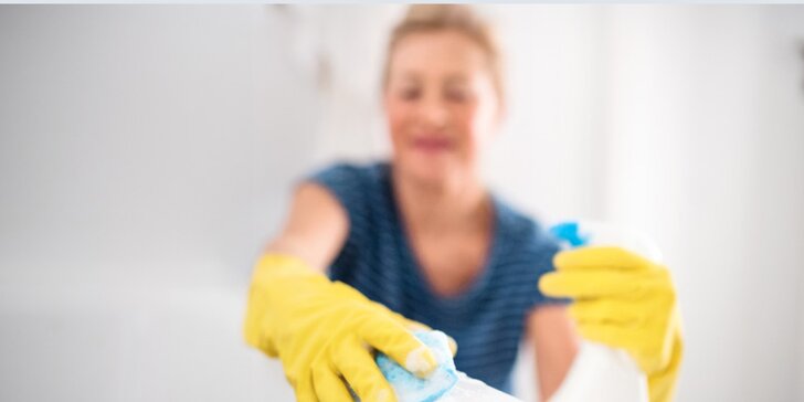 Klasický i generální úklid domácnosti: vysávání, vytírání, utírání prachu i mytí koupelen
