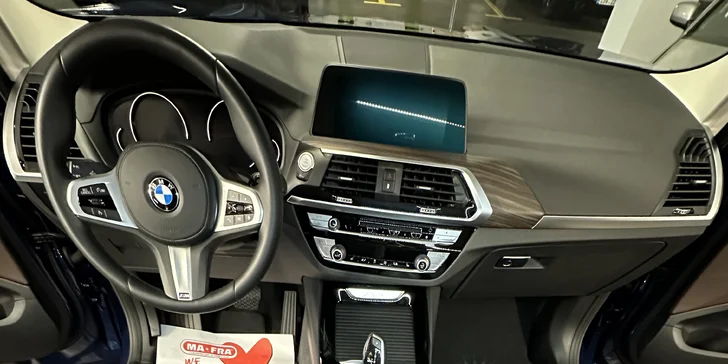 Auto jako ze škatulky: ruční mytí auta i čištění interiéru v centru Brna
