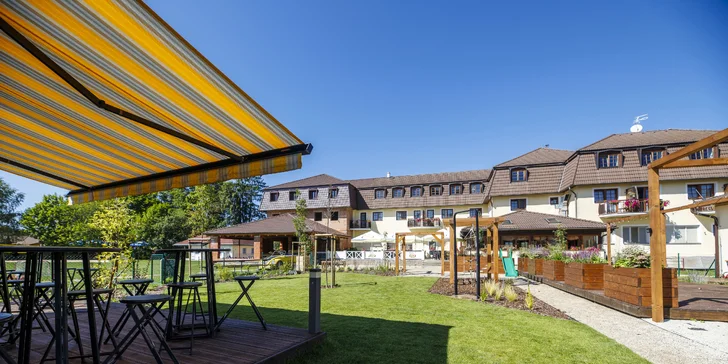 Pobyt v hotelu přímo u Lipna: příjemný pokoj, polopenze i drink