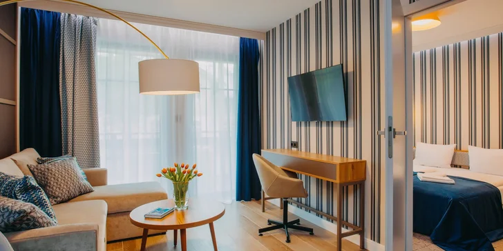Adult only apartmány ve Sklářské Porubě: historický hotel se zahradou, wellness, snídaně i kinosál