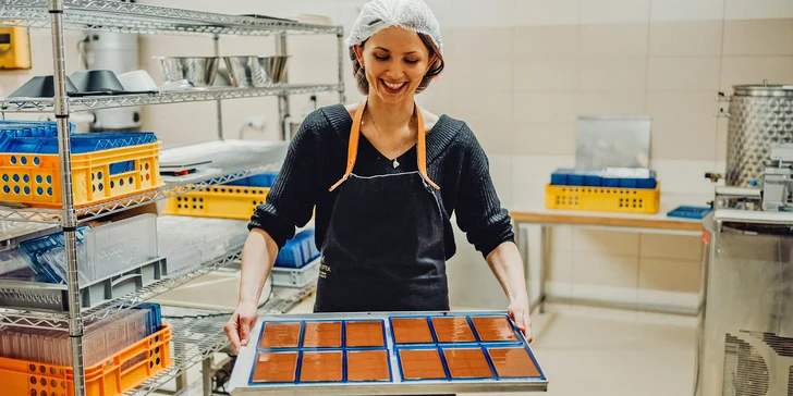 Zážitková exkurze pro 2 osoby do české Bean to bar čokoládovny HERUFEK: ochutnávka 4 čokolád