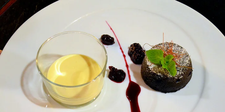 Sedmichodové menu pro dva včetně aperitivu