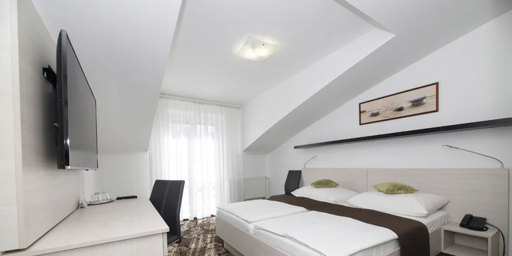 Pobyt v Plzni v páru i s rodinou: 4* hotel se snídaní, svařák a sladké občerstvení