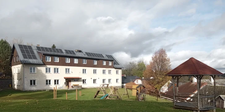 Pohoda v jižních Čechách: hotel s velkou zahradou a polopenzí či snídaní