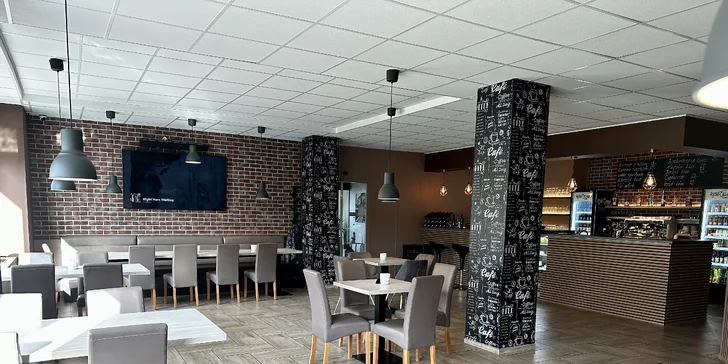 30cm pizza dle výběru a sklenka prosecca nebo čepovaný Kozel pro jednu až dvě osoby