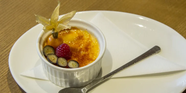 Gastronomický zážitek kousek od Brna: čtyřchodové menu s kuřecím prsem supreme nebo hovězím burgerem