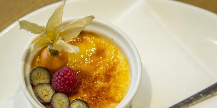Gastronomický zážitek kousek od Brna: čtyřchodové menu s kuřecím prsem supreme nebo hovězím burgerem