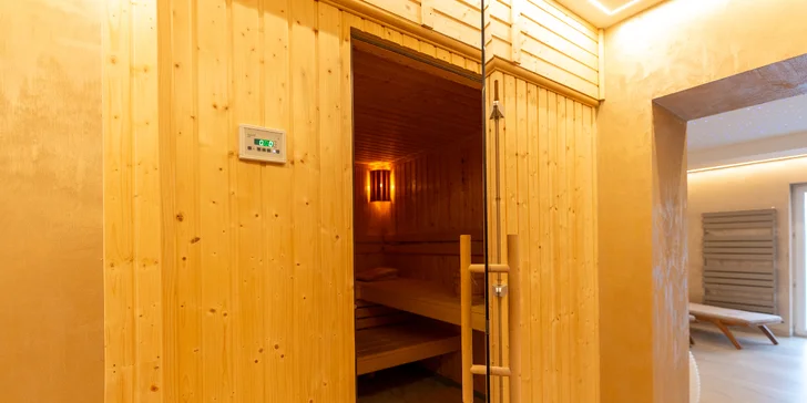 120 nebo 180 min. v privátním wellness pokoji i s občerstvením a sektem až pro 6 osob