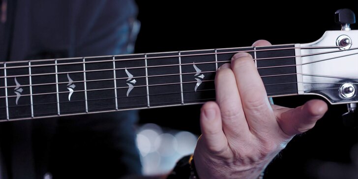 Online kurz hry na kytaru s Honzou Ponocným: pro úplné začátečníky i mírně pokročilé