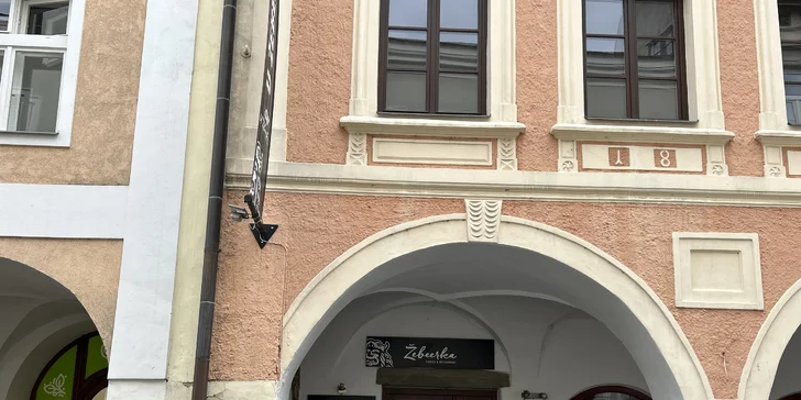 500 g tataráku z roštěnce a k němu topinek, kolik sníte