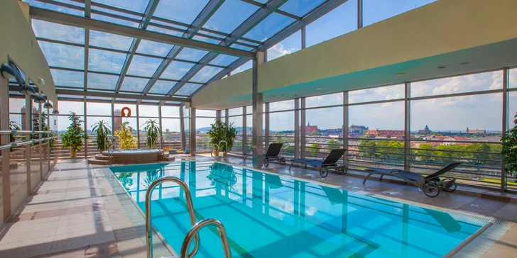 Hotel v centru Krakova: strava, wellness s výhledem na Stare Miasto, 2 km od Rynku Główny