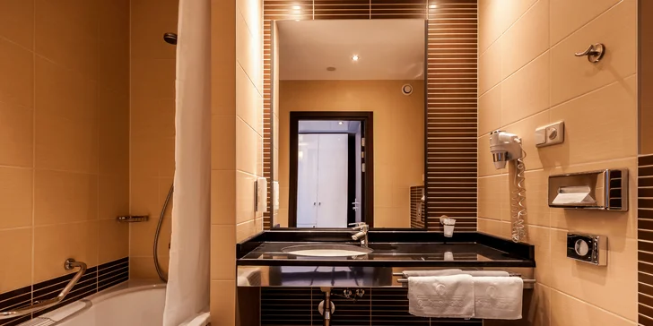 Hotel v centru Krakova: strava, wellness s výhledem na Stare Miasto, 2 km od Rynku Główny