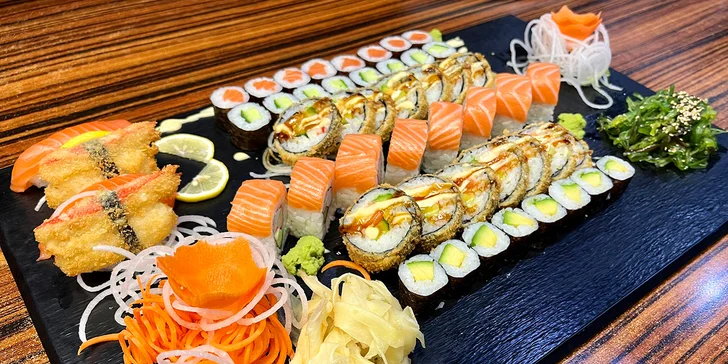 Sushi hostina: 32–68 kusů s lososem, avokádem, nigiri i grill rolls