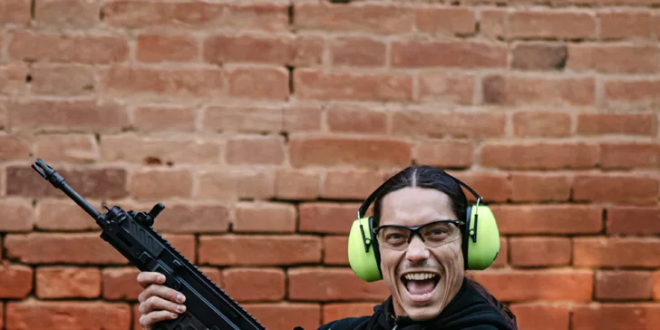 Střelecký balíček do Fortové pevnosti: 2–5 zbraní s až 50 náboji, Beretta i Scorpion či BREN