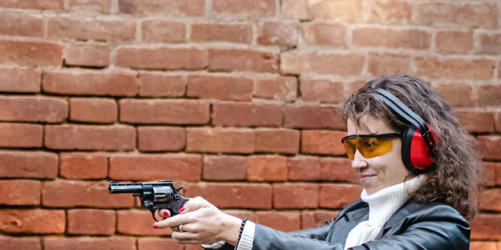 Střelecký balíček do Fortové pevnosti: 2–5 zbraní s až 50 náboji, Beretta i Scorpion či BREN