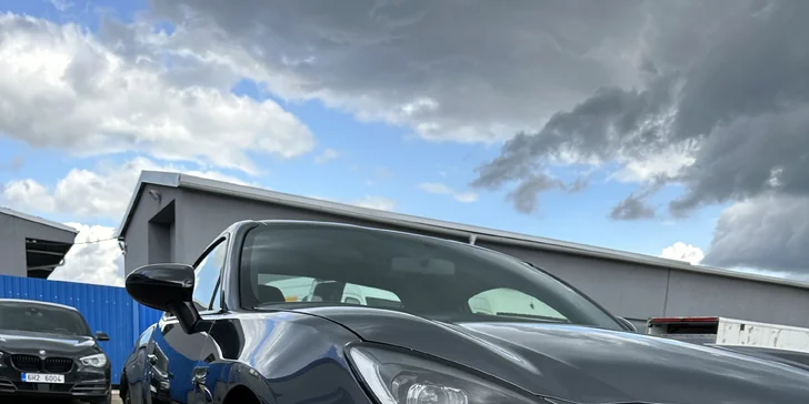 Mytí exteriéru, čištění interiéru i keramická ochrana