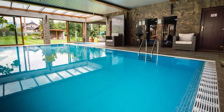 Nezapomenutelný wellness pobyt na Liptově: neomezeně bazény, sauny a polopenze v ceně