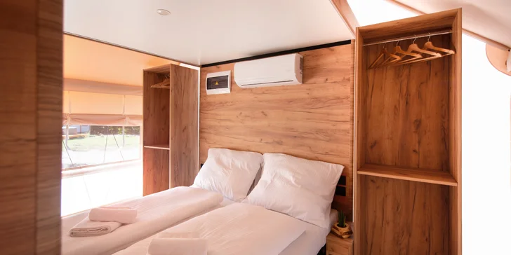 Dovolená v luxusním glampingu v srdci Štiavnických vrchů až pro 6 osob vč. snídaně