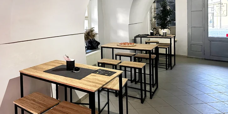 Pořádný burger i s přílohou a pitím či omáčkami pro 1 či 2 osoby