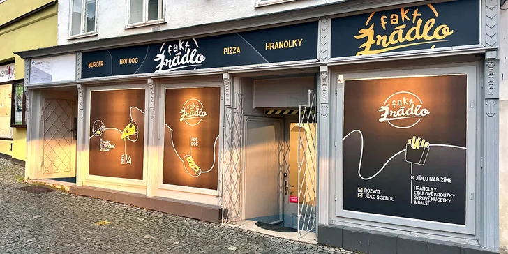 Pořádný burger i s přílohou a pitím či omáčkami pro 1 či 2 osoby