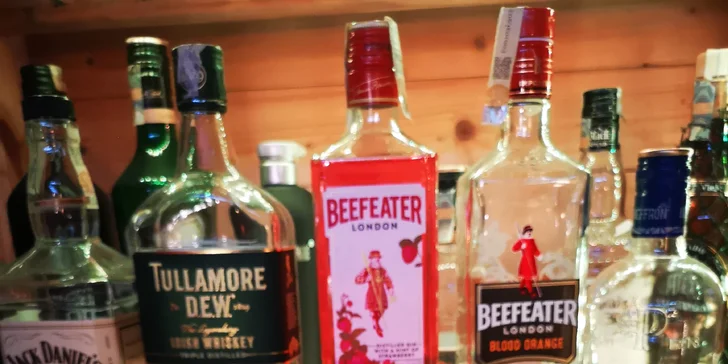 2 libovolné drinky dle výběru i vodní dýmka se světlým tabákem