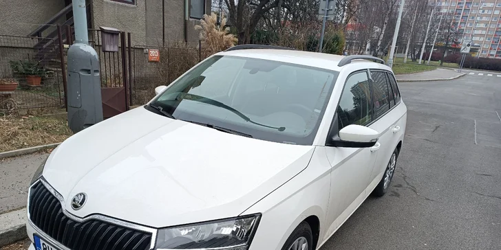 Naučte se jezdit: rezervační poplatek na řidičák sk. B v autoškole Clever