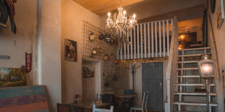 Menu s kávou, limonádou i domácí praženou výběrovou kávou pro jednu či dvě osoby